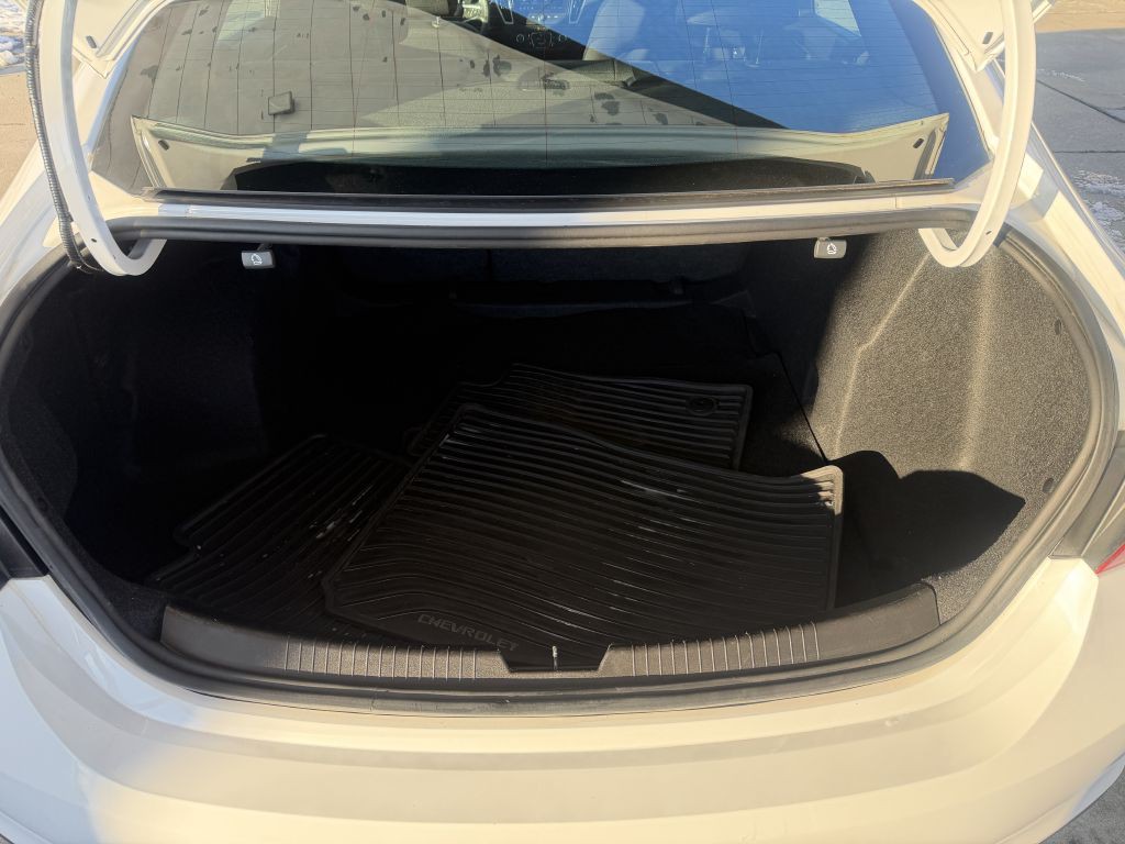 2023 Chevrolet Malibu Image 10