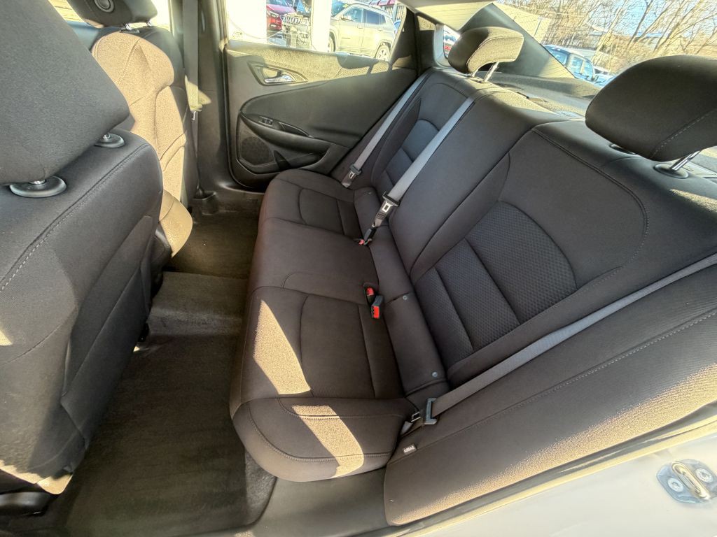 2023 Chevrolet Malibu Image 13