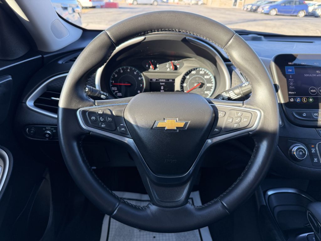 2022 Chevrolet Malibu Image 12
