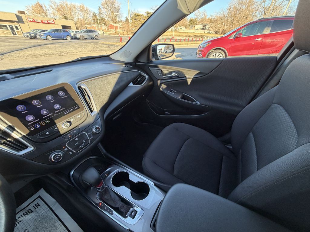 2022 Chevrolet Malibu Image 20