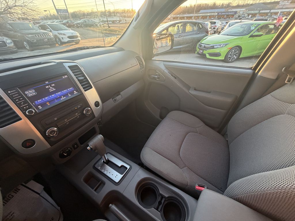 2019 Nissan Frontier Image 17