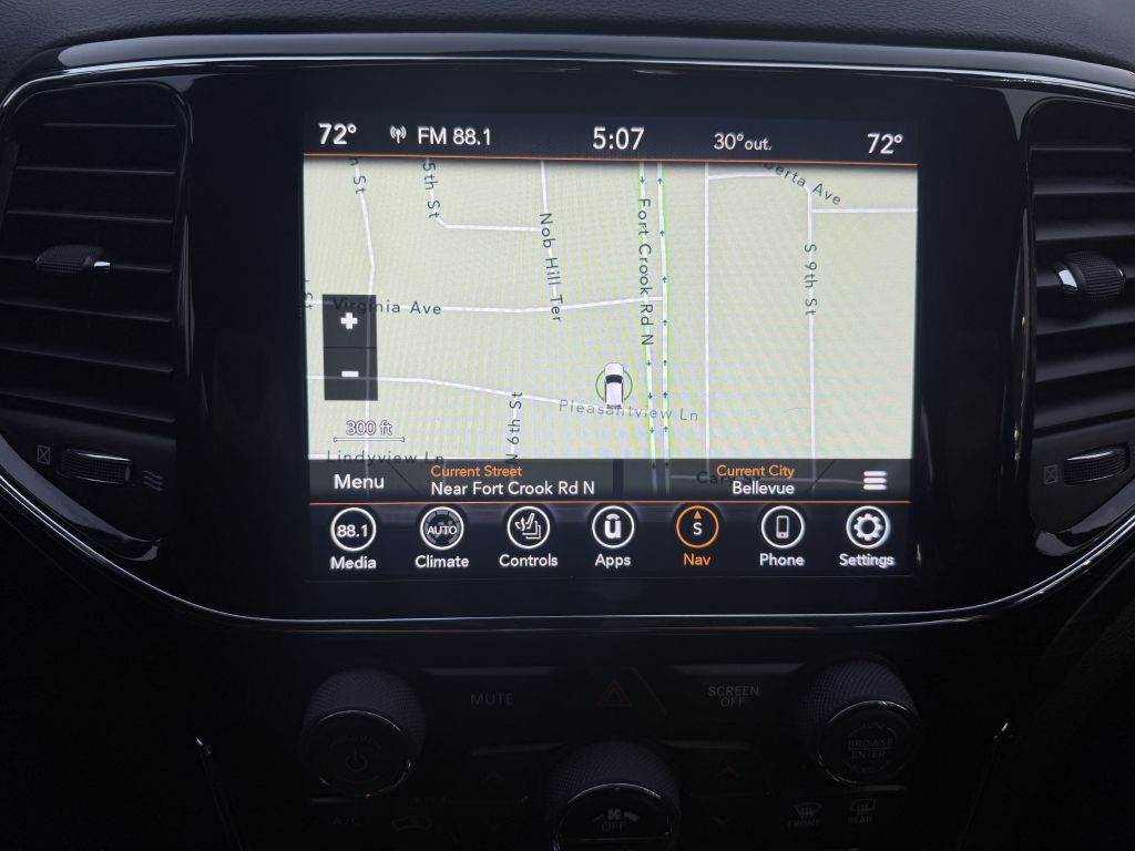 2021 Jeep Grand Cherokee Image 16