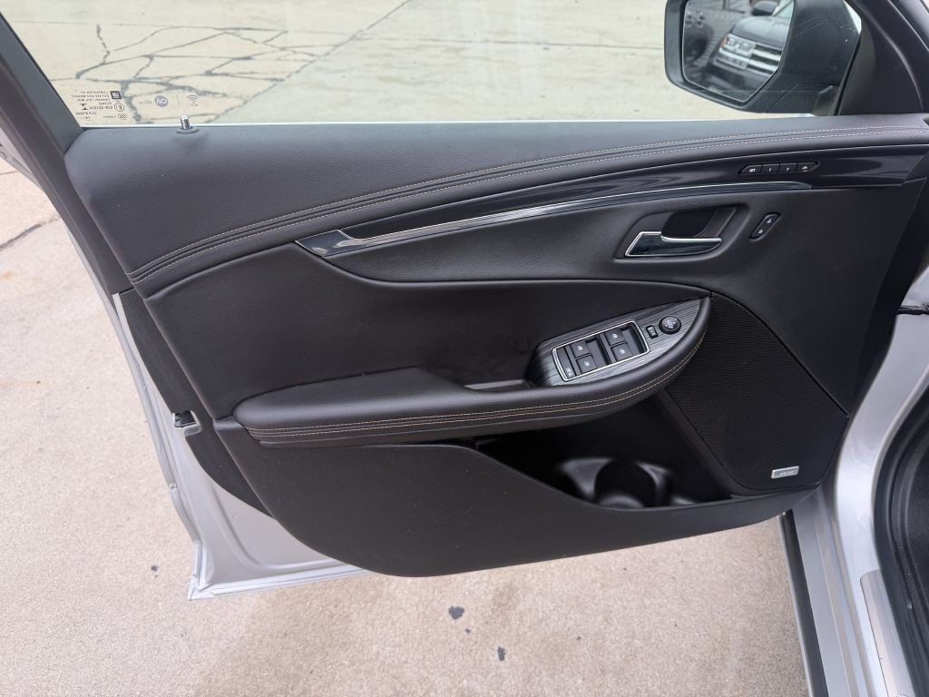 2017 Chevrolet Impala Image 9