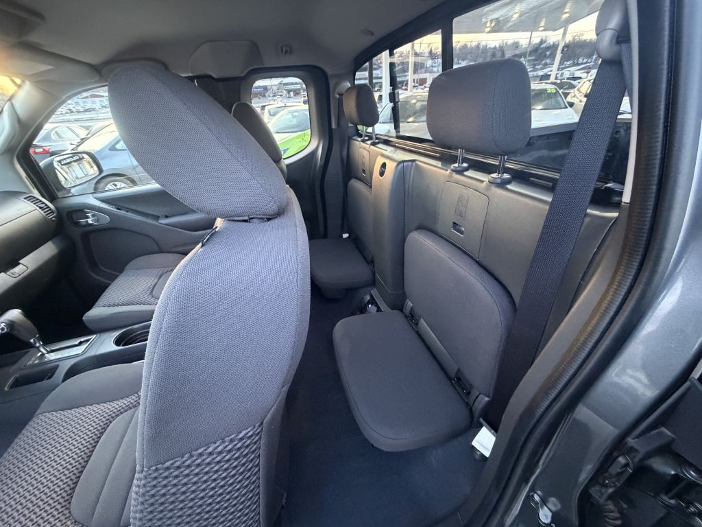 2019 Nissan Frontier Image 11