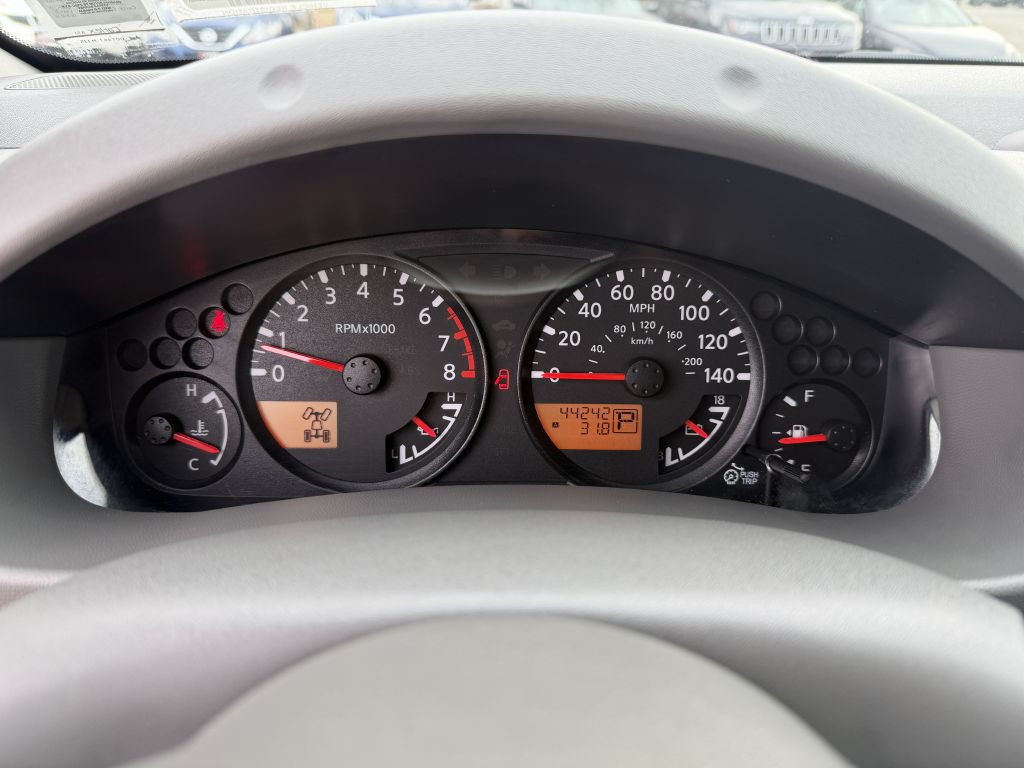 2016 Nissan Frontier Image 12