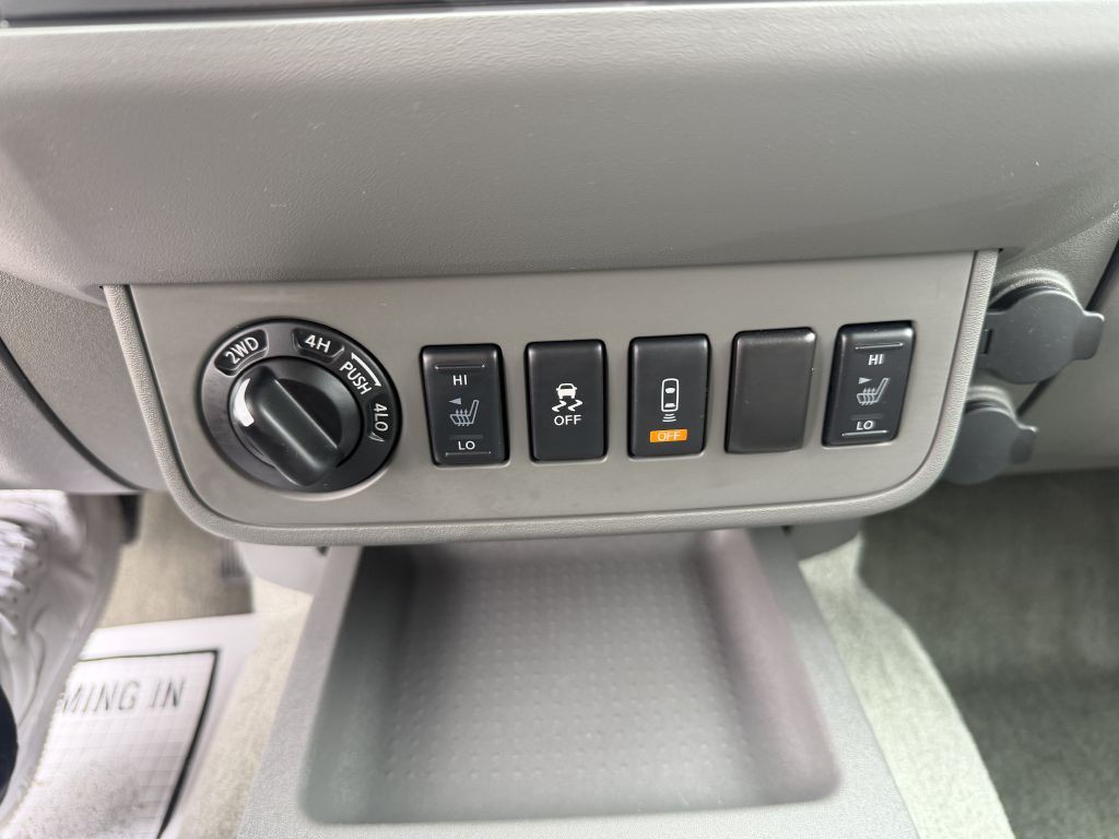 2016 Nissan Frontier Image 15