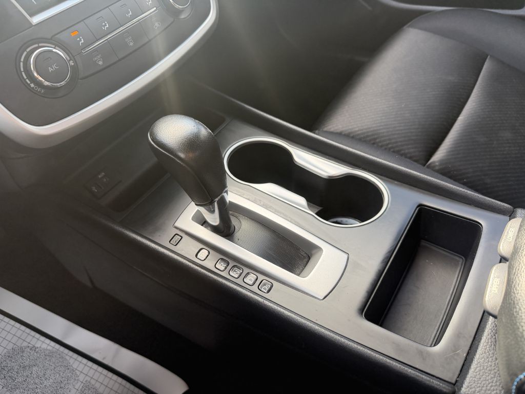 2017 Nissan Altima Image 15
