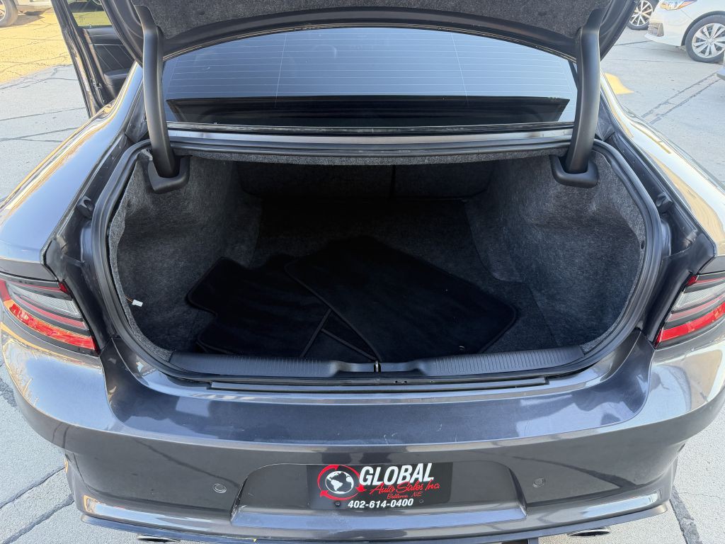 2022 Dodge Charger Image 8