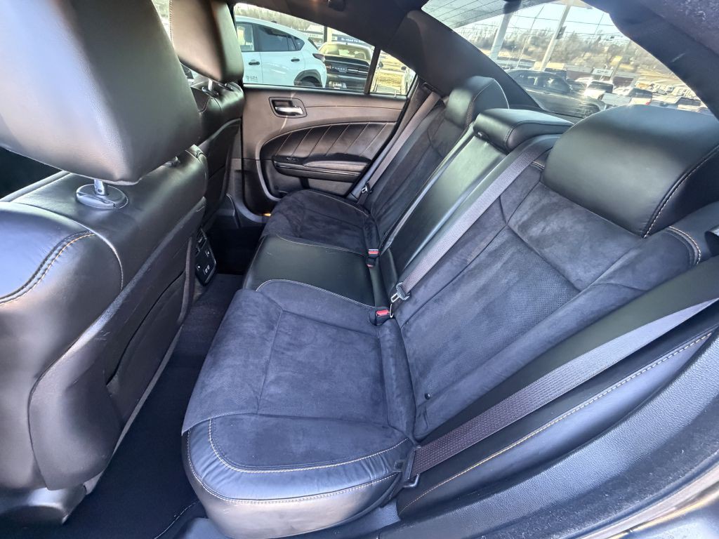 2022 Dodge Charger Image 11