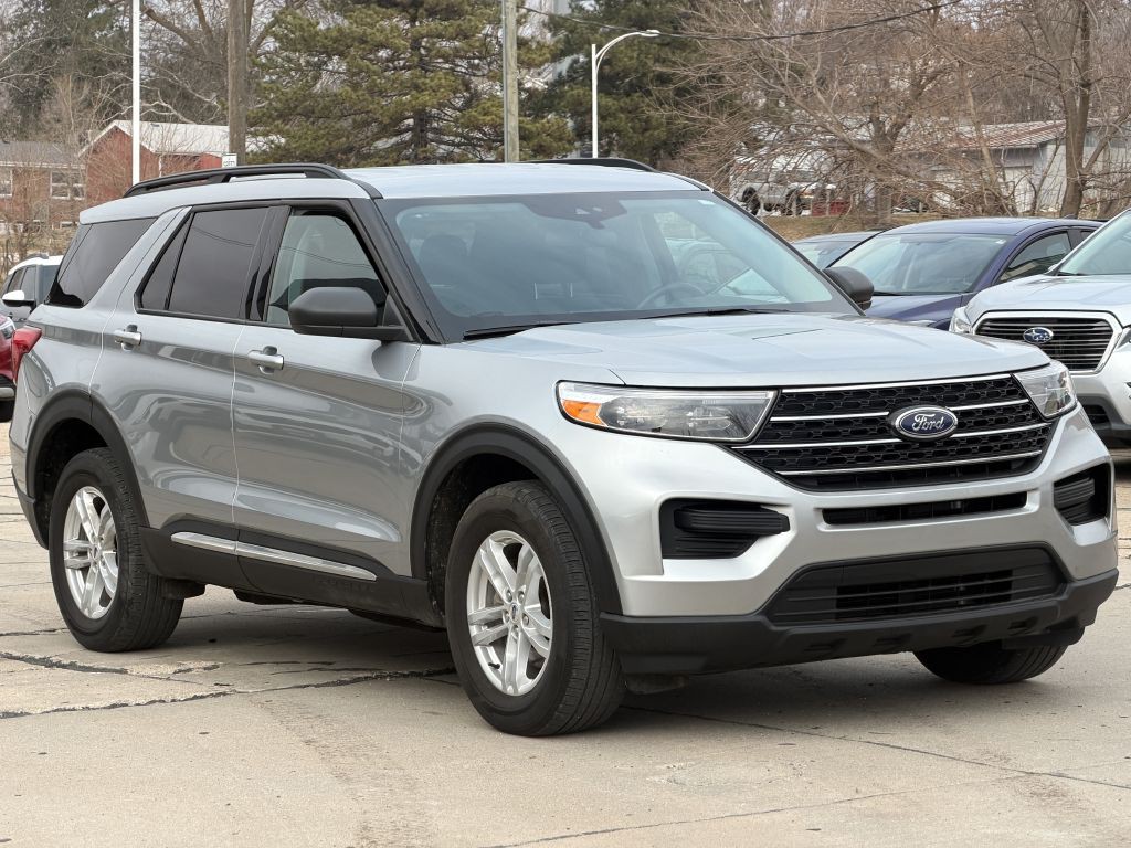 2023 Ford Explorer Image 2