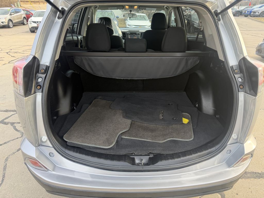 2016 Toyota Rav4 Image 8