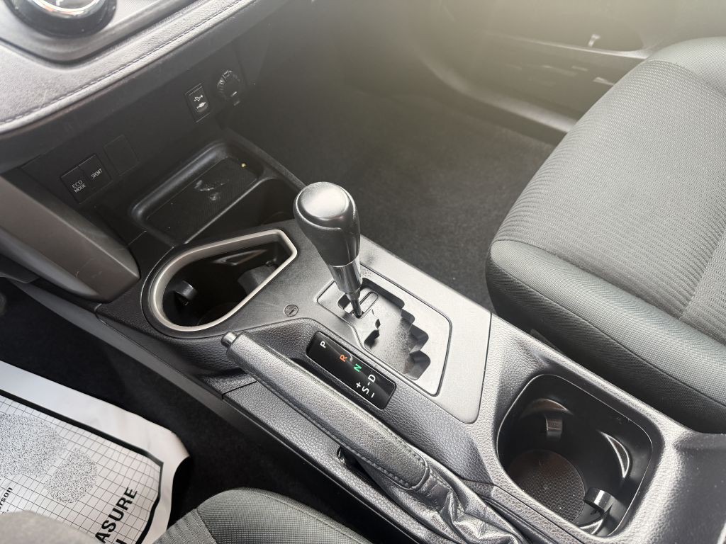 2016 Toyota Rav4 Image 16