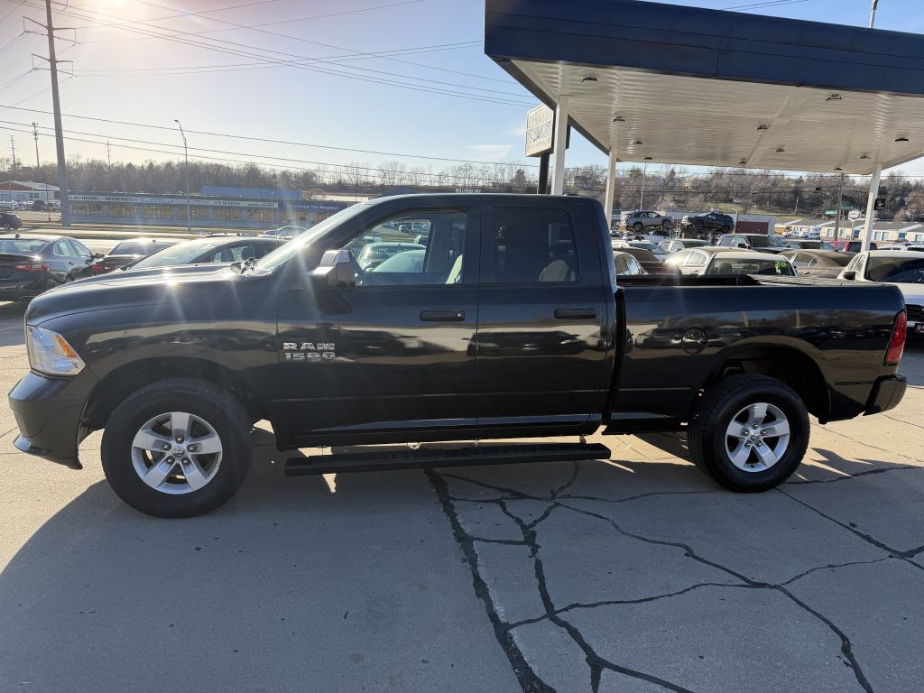 2017 RAM 1500 Image 3
