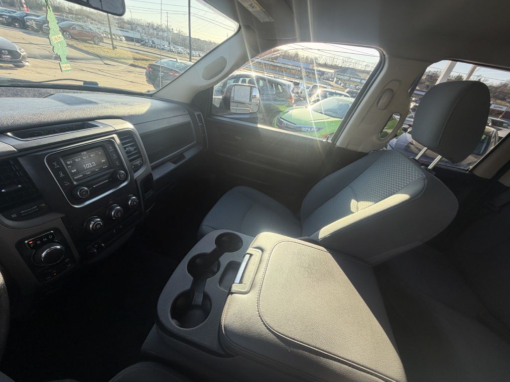 2017 RAM 1500 Image 16