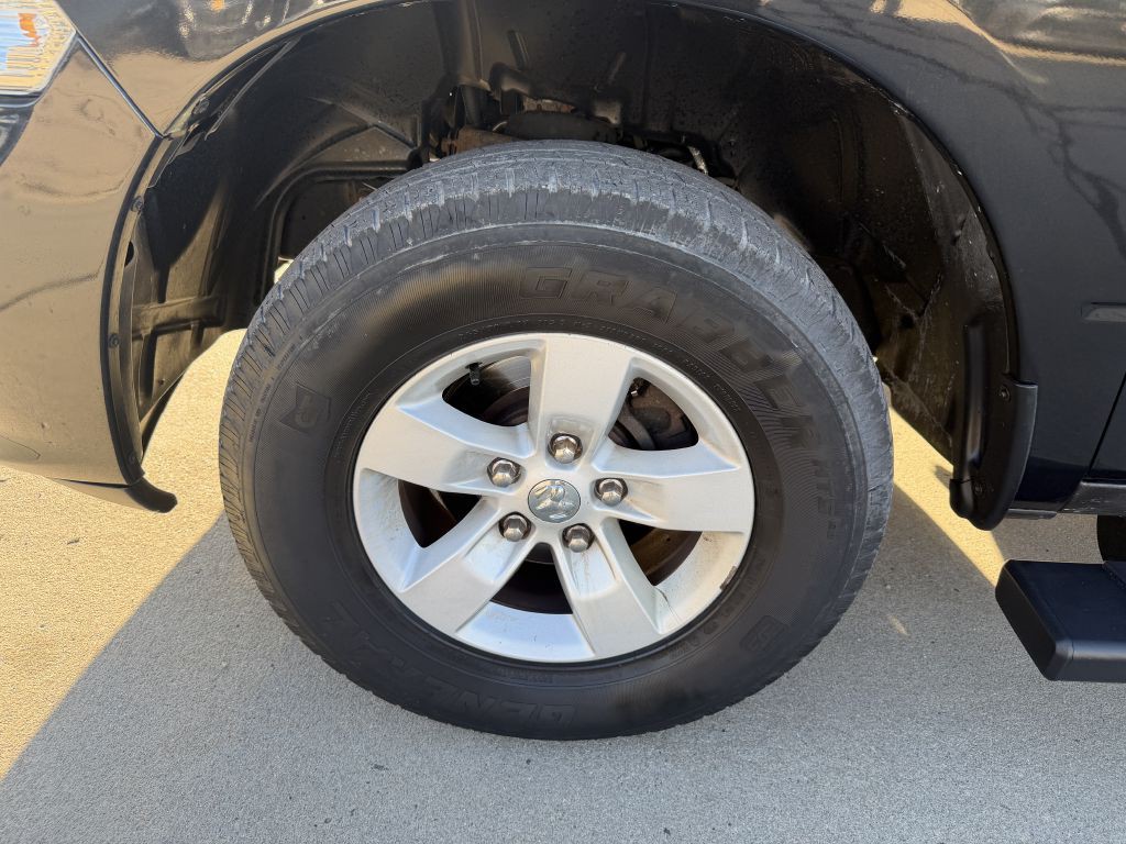 2017 RAM 1500 Image 17