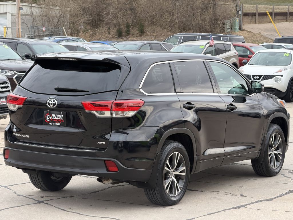 2018 Toyota Highlander Image 6