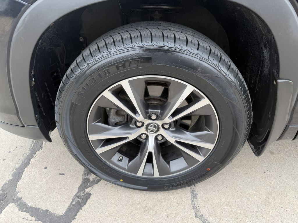 2018 Toyota Highlander Image 20