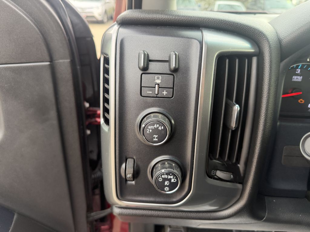2017 Chevrolet Silverado 1500 Image 11