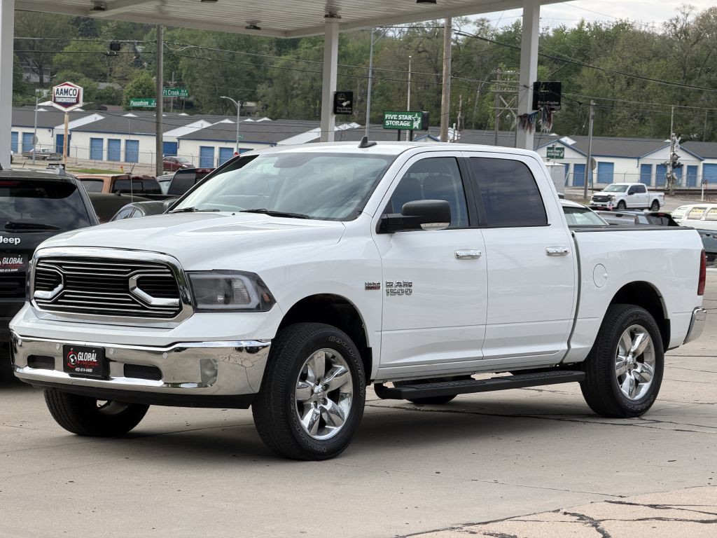 2017 RAM 1500 Image 3