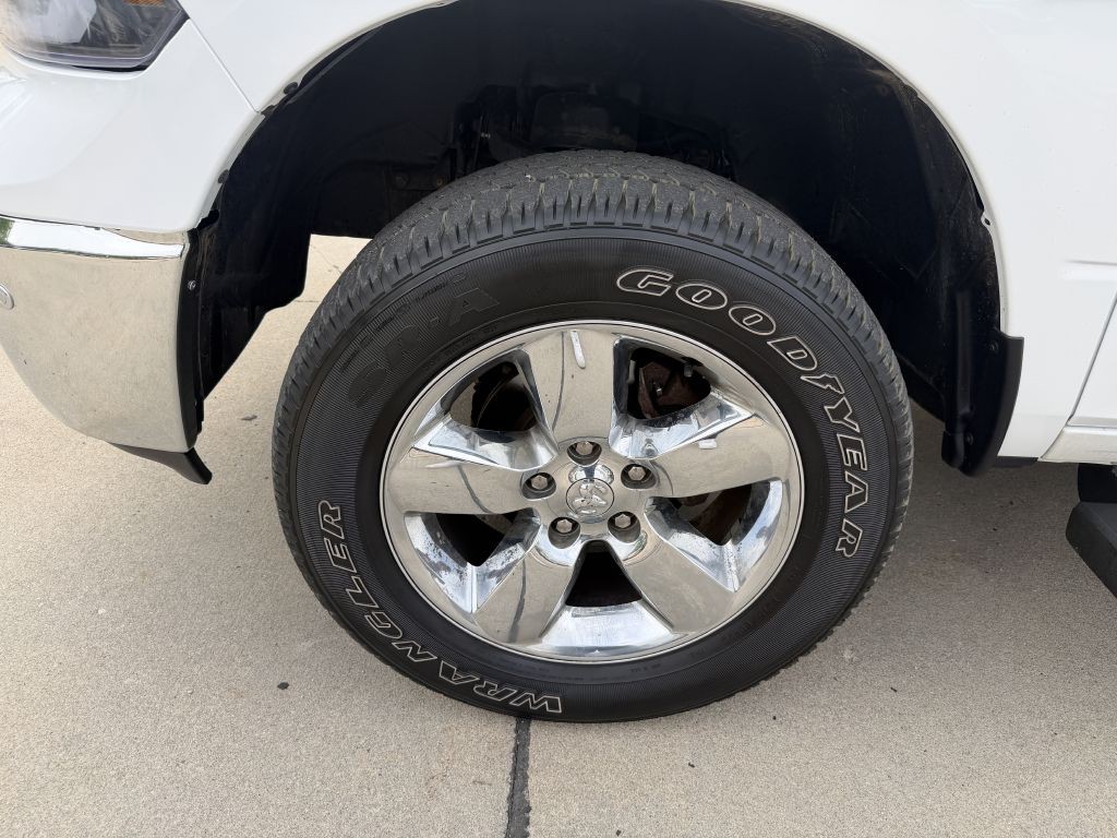 2017 RAM 1500 Image 17