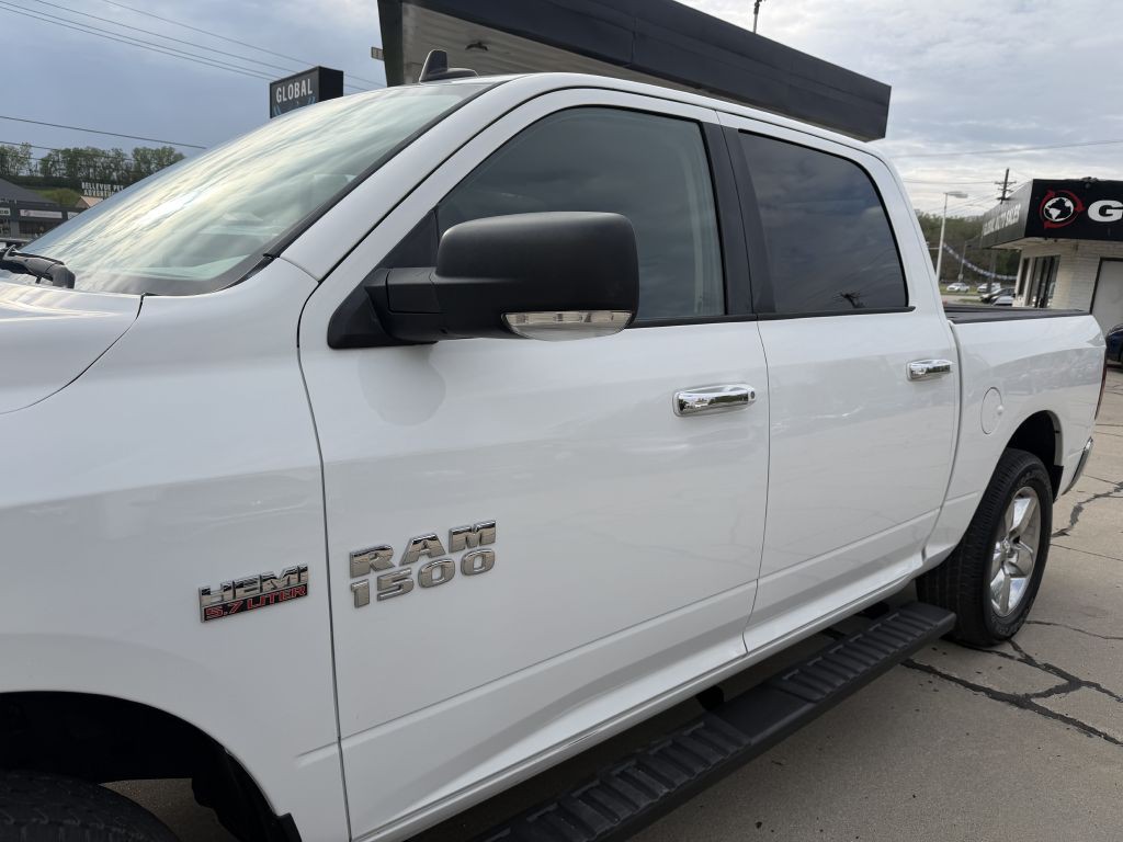 2017 RAM 1500 Image 18