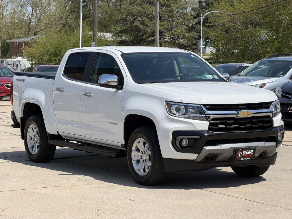 2022 Chevrolet Colorado Image 2