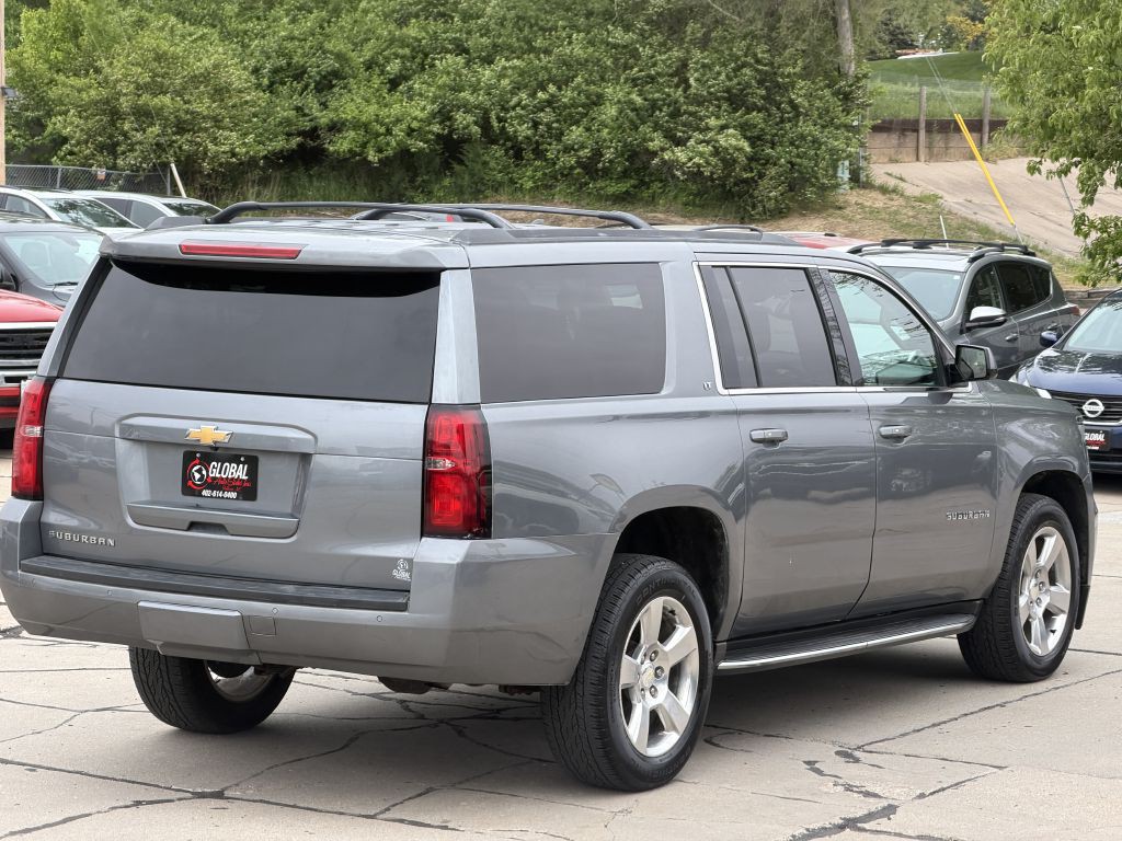 2018 Chevrolet Suburban Image 6