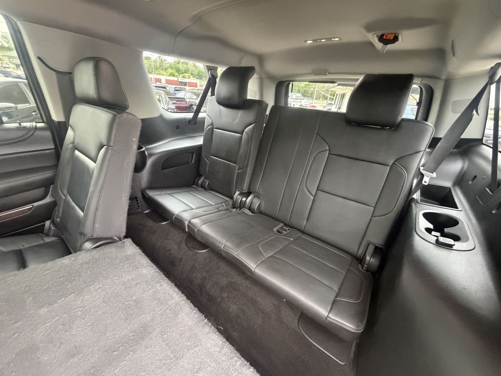 2018 Chevrolet Suburban Image 12