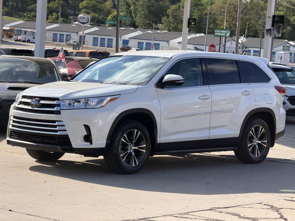 2019 Toyota Highlander Image 3