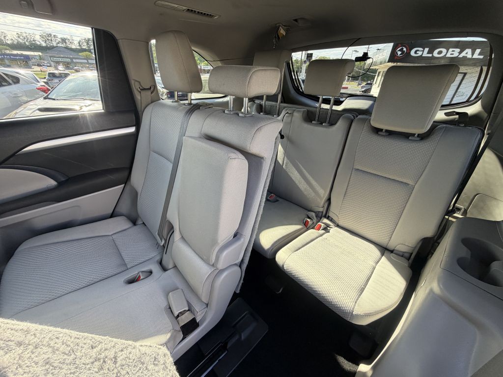 2019 Toyota Highlander Image 12