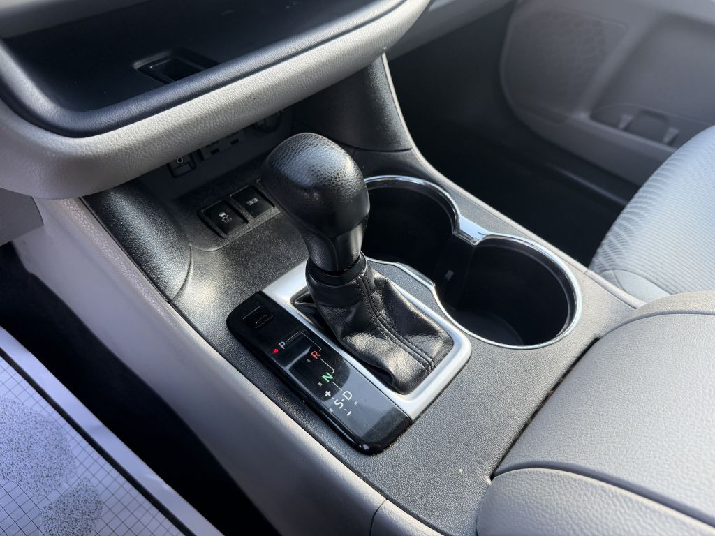 2019 Toyota Highlander Image 17