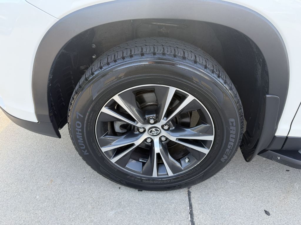 2019 Toyota Highlander Image 19
