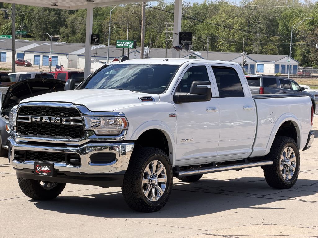2023 RAM 2500 Image 3