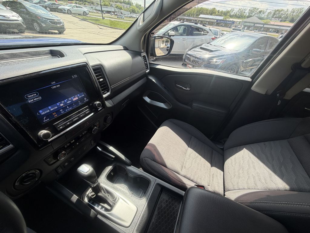 2023 Nissan Frontier Image 18
