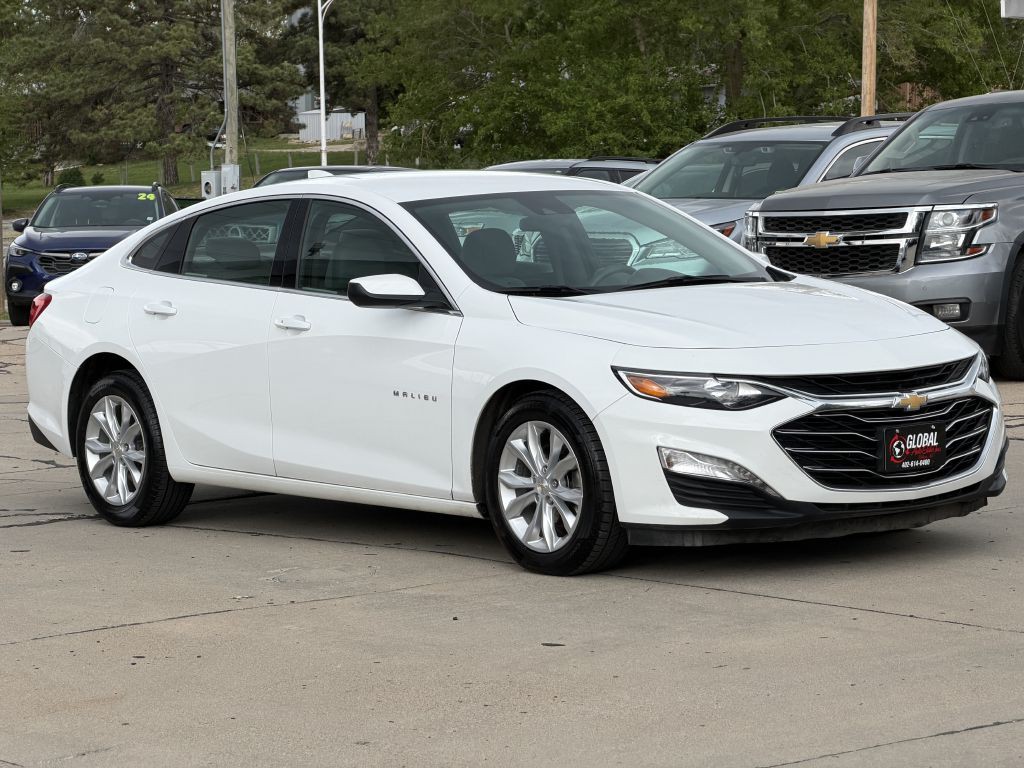 2024 Chevrolet Malibu Image 2