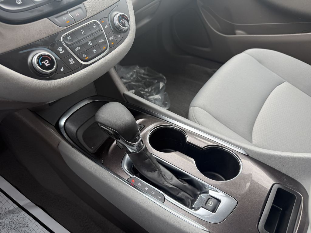 2024 Chevrolet Malibu Image 17