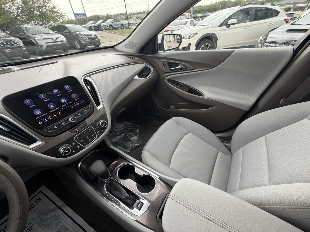 2024 Chevrolet Malibu Image 18