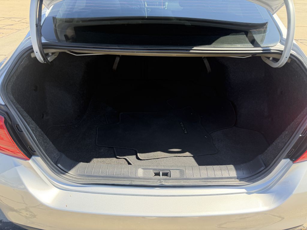 2016 Nissan Altima Image 8
