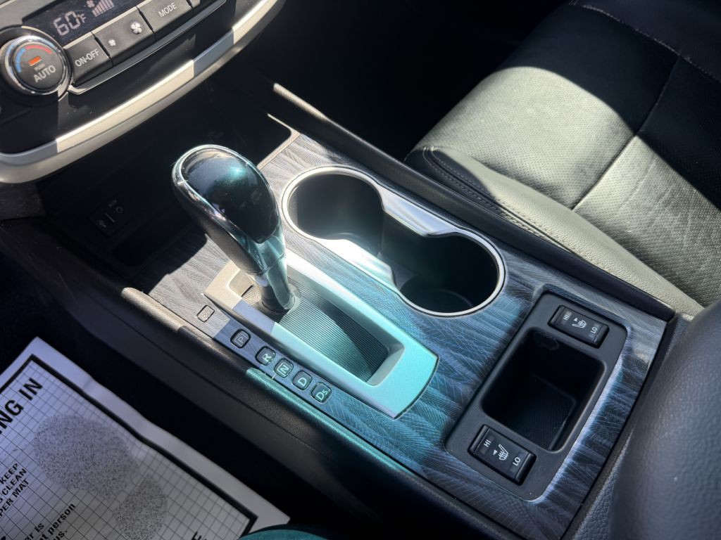 2016 Nissan Altima Image 19