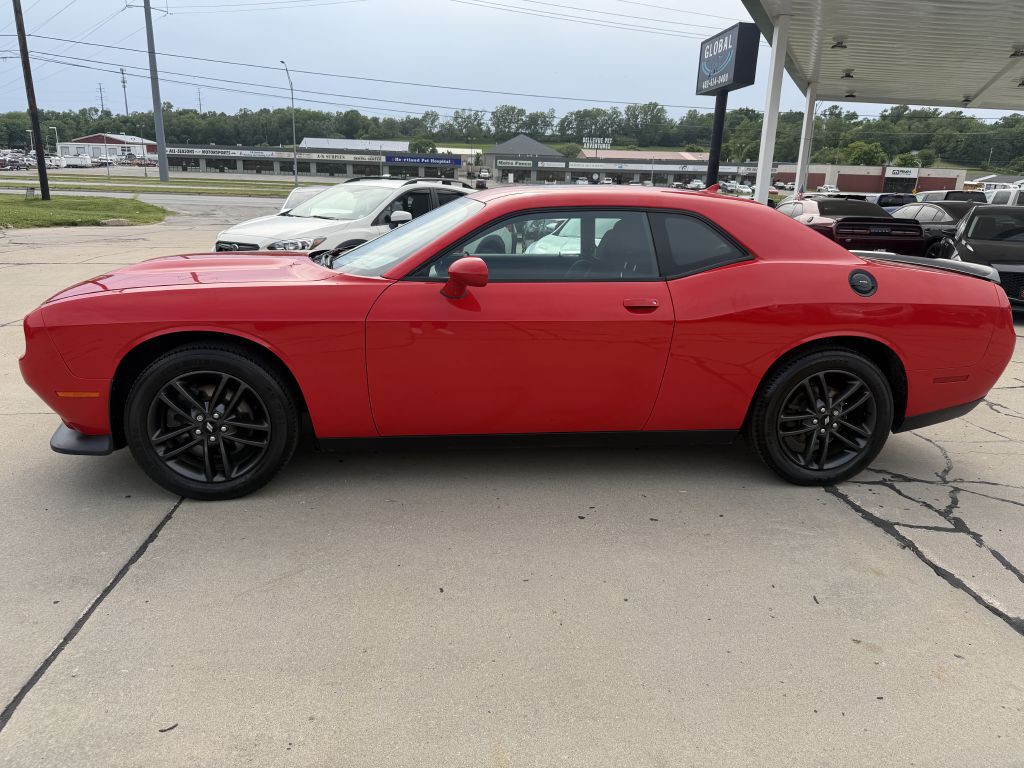 2019 Dodge Challenger Image 4