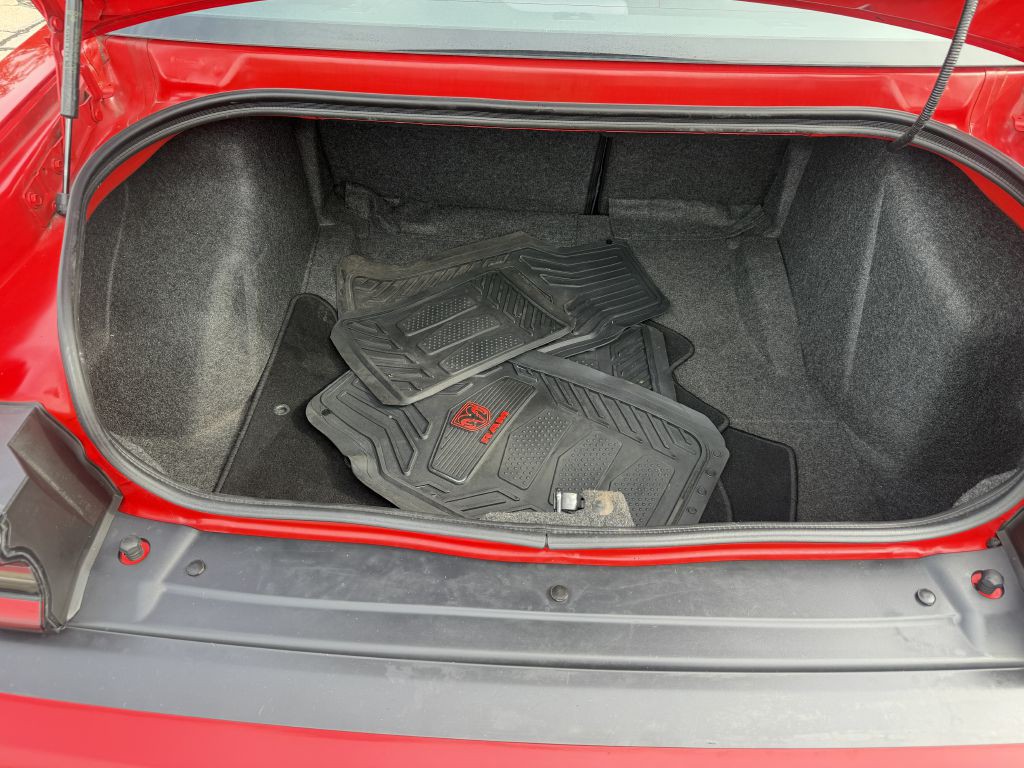 2019 Dodge Challenger Image 8