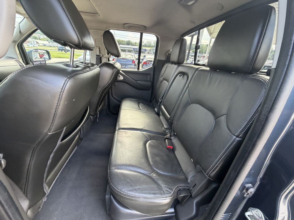 2020 Nissan Frontier Image 11