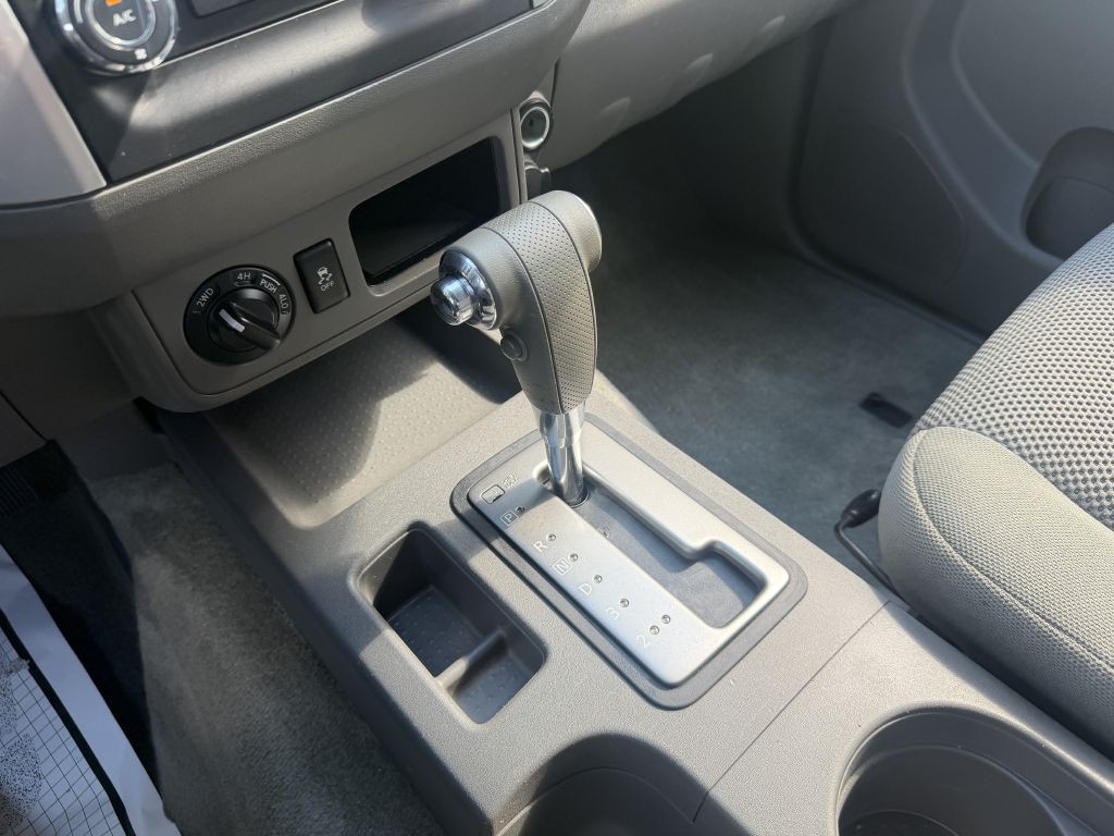 2016 Nissan Frontier Image 15