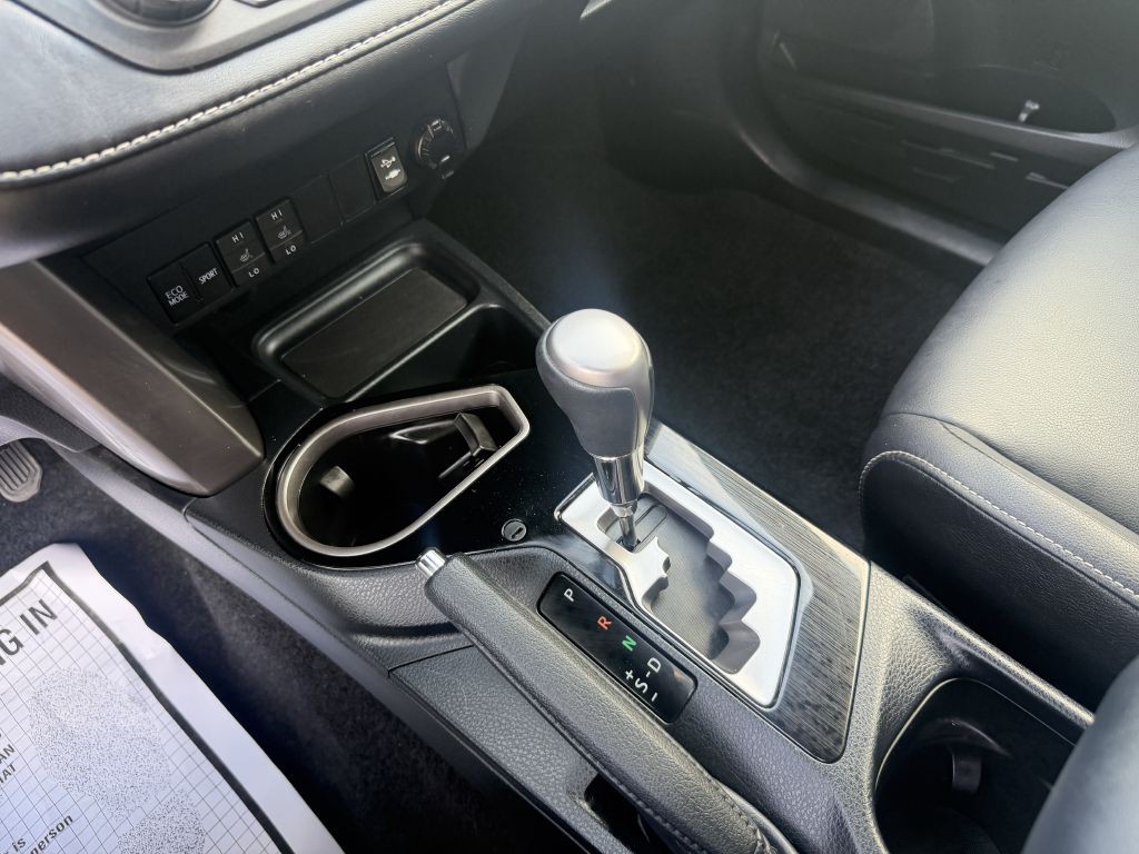 2018 Toyota Rav4 Image 19
