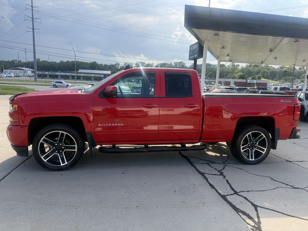 2017 Chevrolet Silverado 1500 Image 4