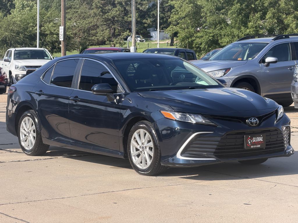 2021 Toyota Camry Image 2