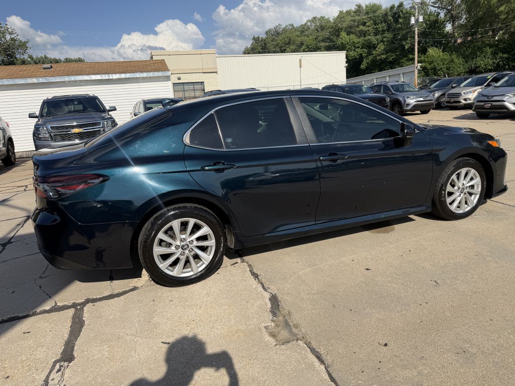 2021 Toyota Camry Image 7