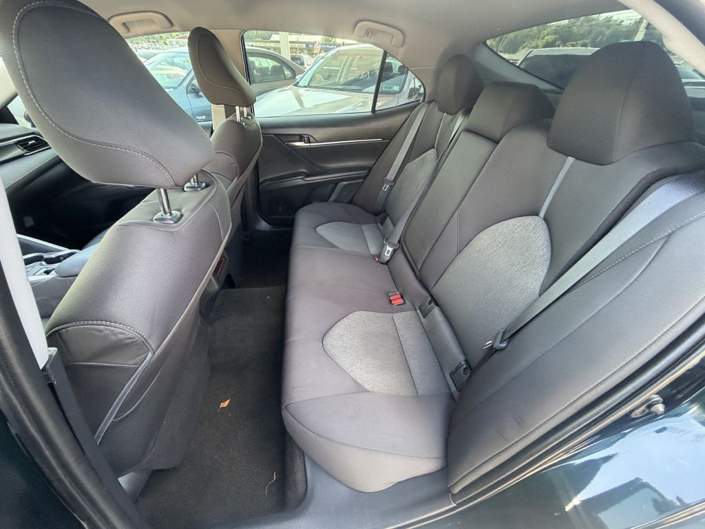 2021 Toyota Camry Image 11
