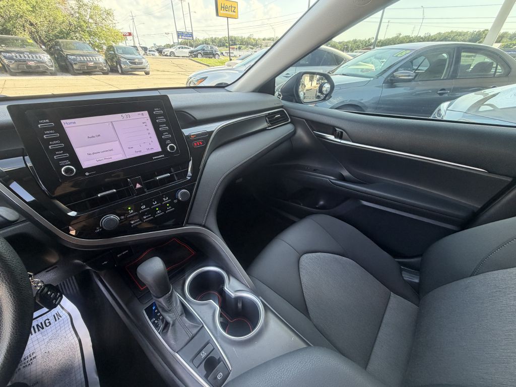 2021 Toyota Camry Image 18
