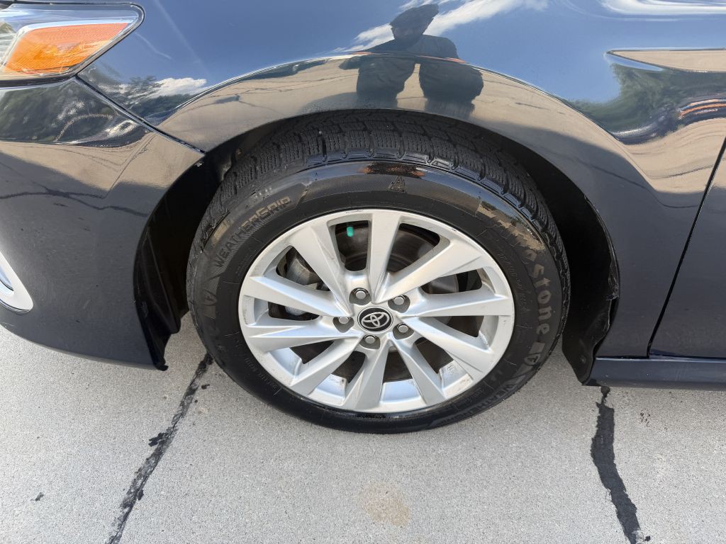 2021 Toyota Camry Image 19